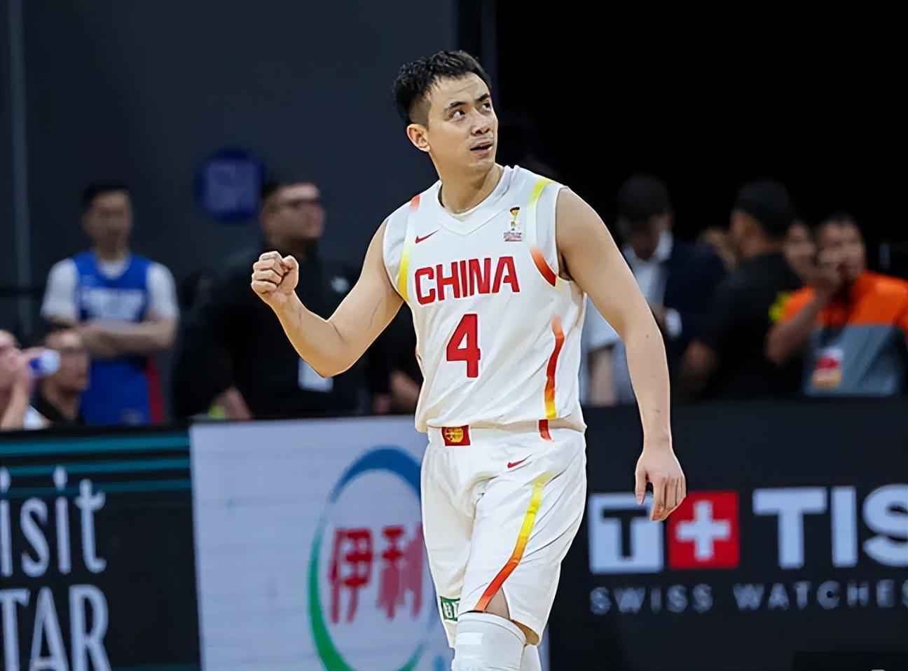 金年会体育-男篮4将打服黑粉！继伟李弘权主导末节，余嘉豪回暖，小高太好用